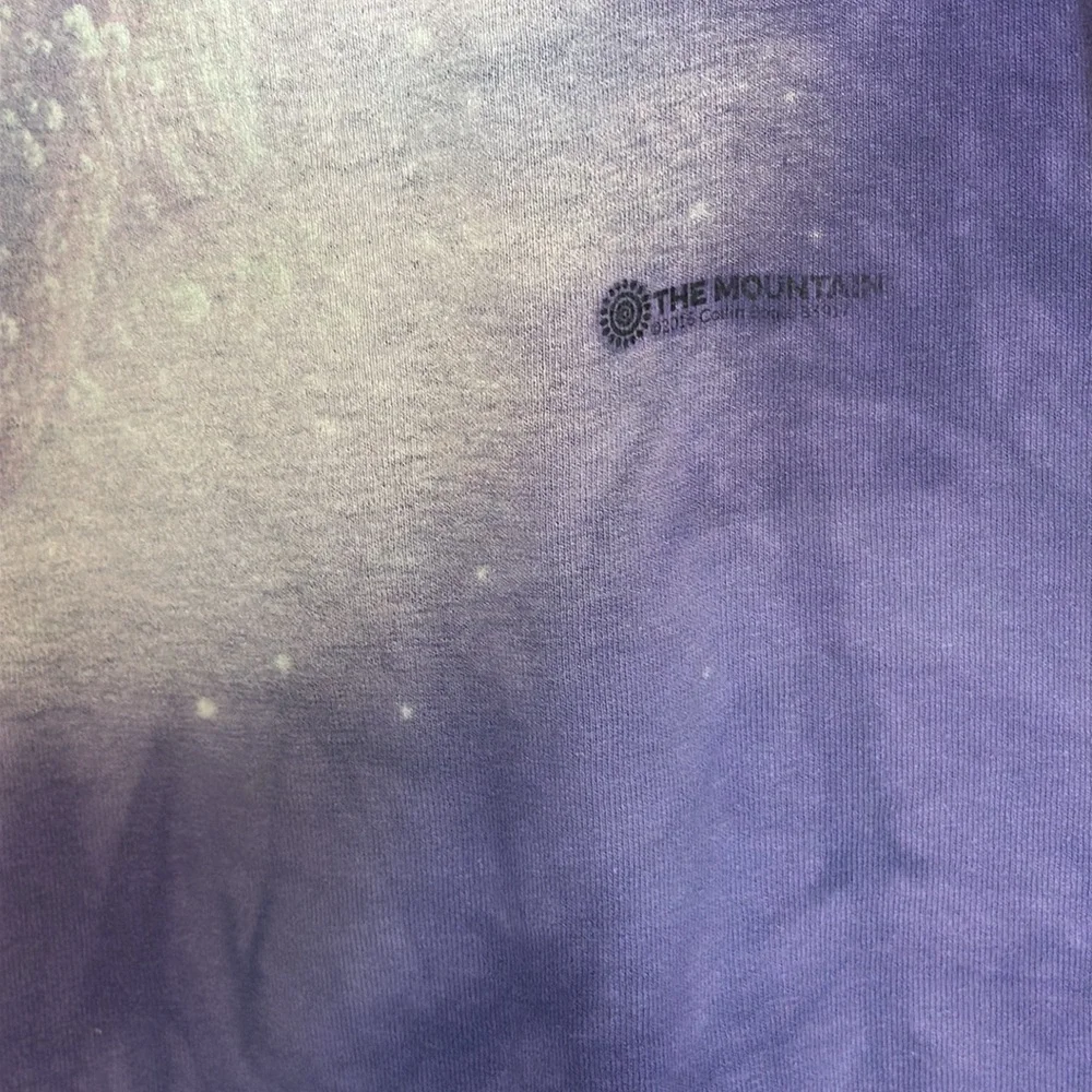2016 The Mountain Artic Wolf Pack Lavender Tie-Dye Tee Shirt Medium Collin Bogle - Picture 3 of 5